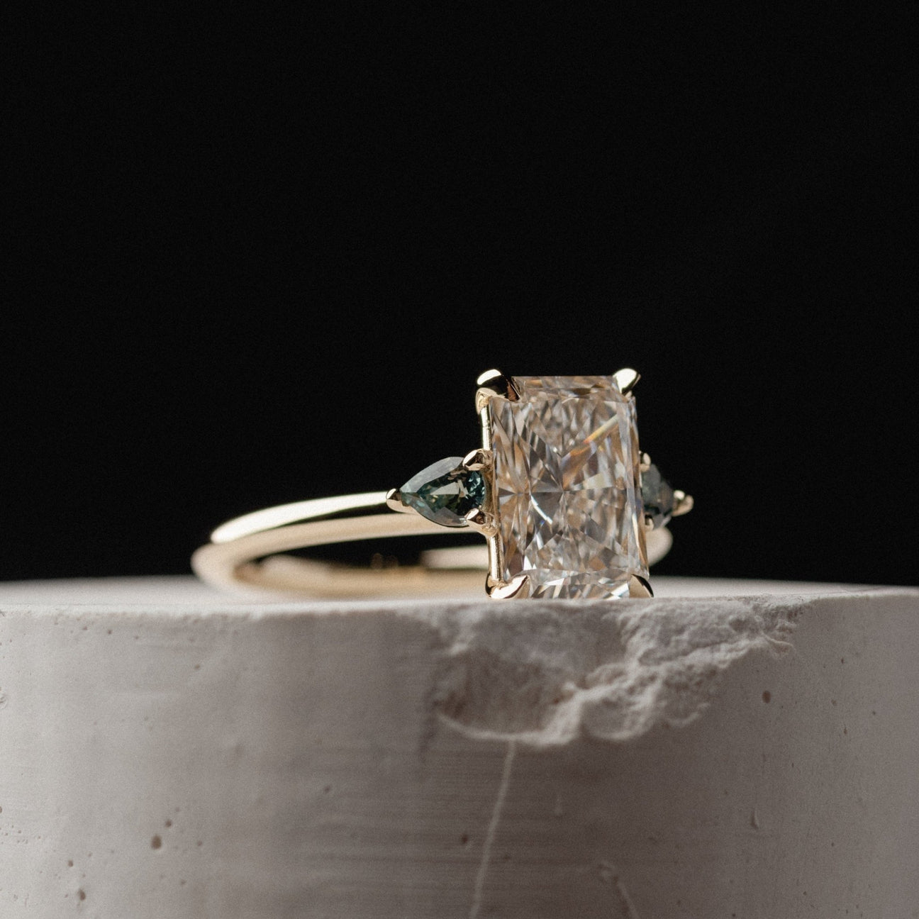 Three Stone of Radiant & Sapphire - Laher