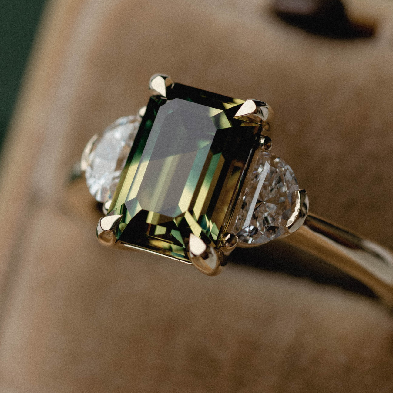 Understanding Colour Zoning in Sapphires