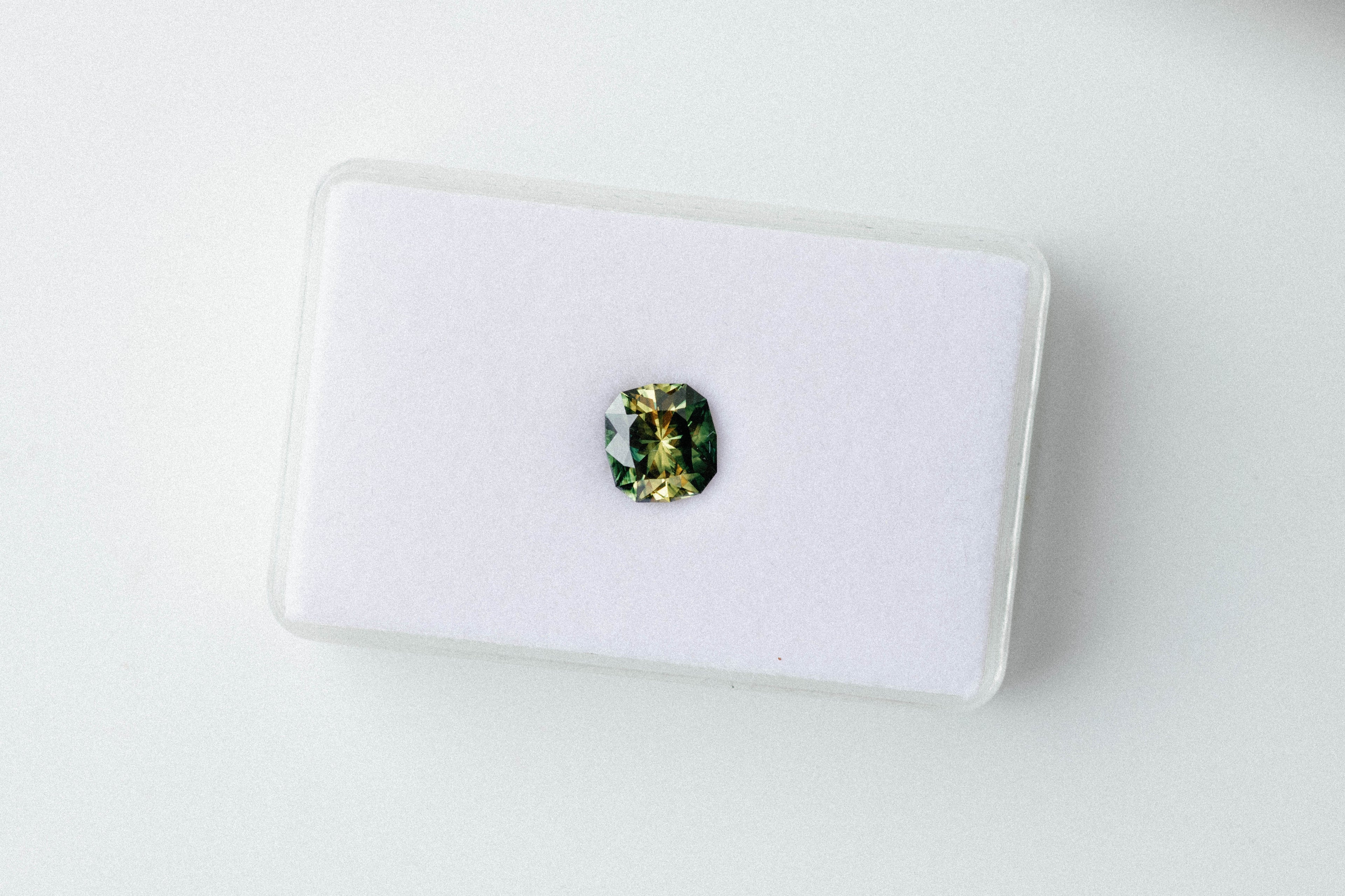 A Guide to Sapphires, Emeralds, and Other Non-Diamond Stones