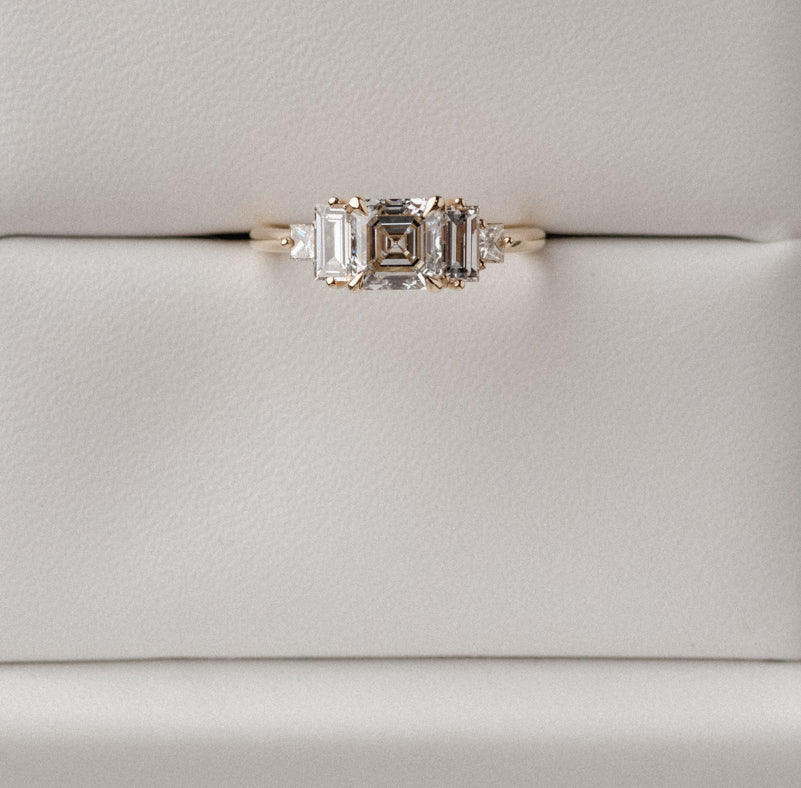 Five Stone Of Asscher & baguette - Laher