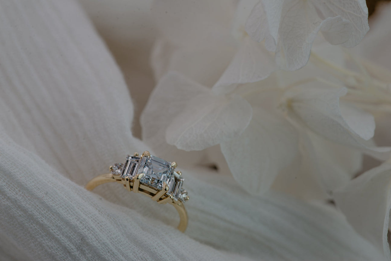 Five Stone of Diamond - Laher
