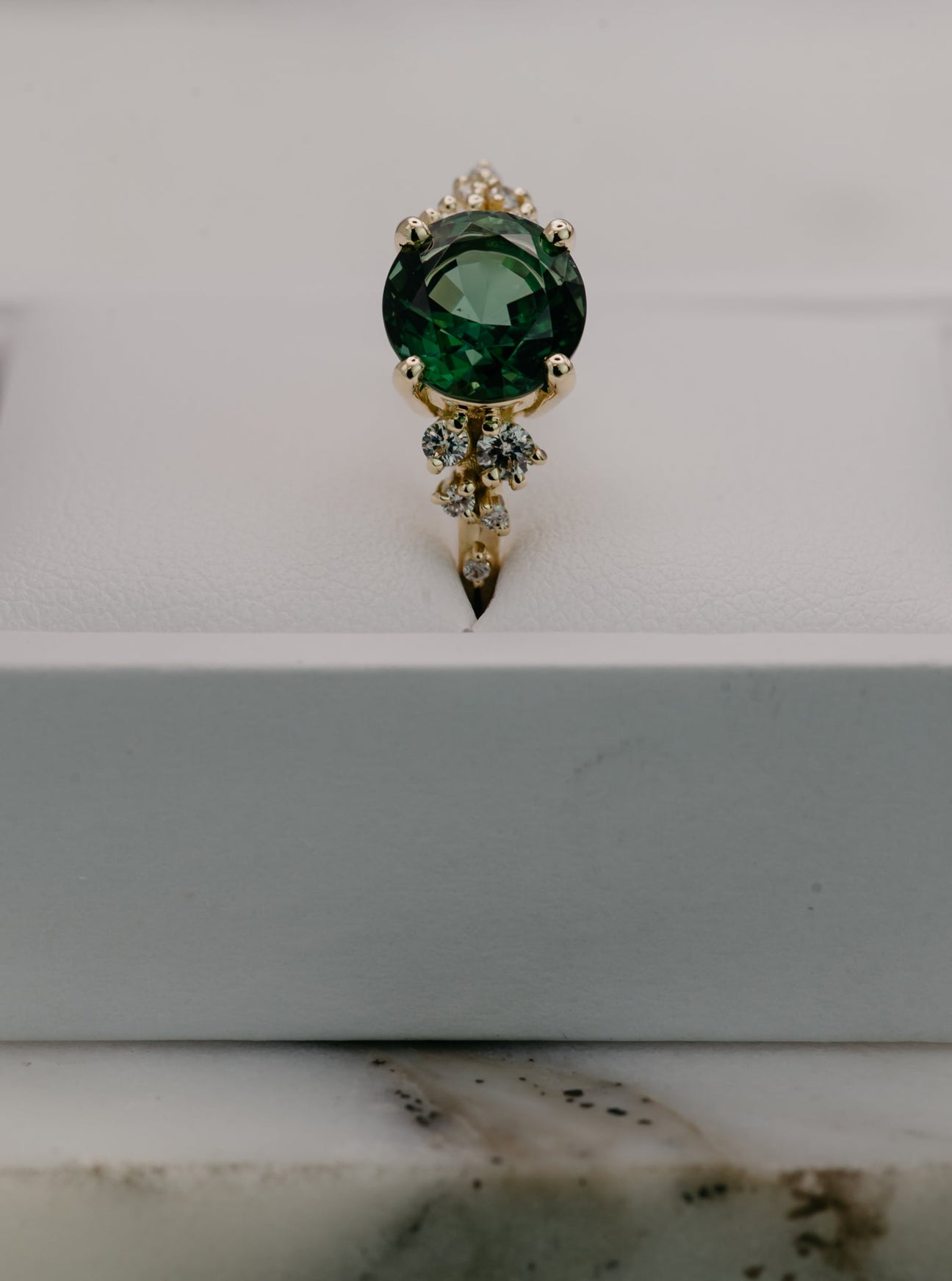 Green Sapphire & Sprayed Band Of Diamonds - Laher
