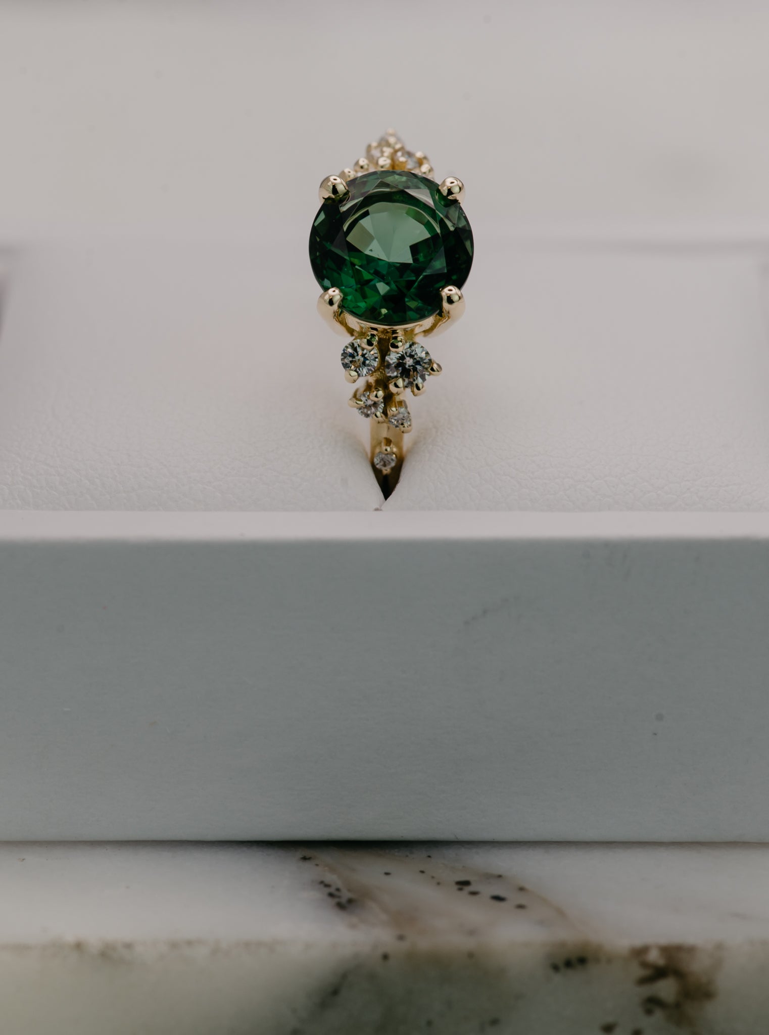 Green Sapphire & Sprayed Band Of Diamonds - Laher