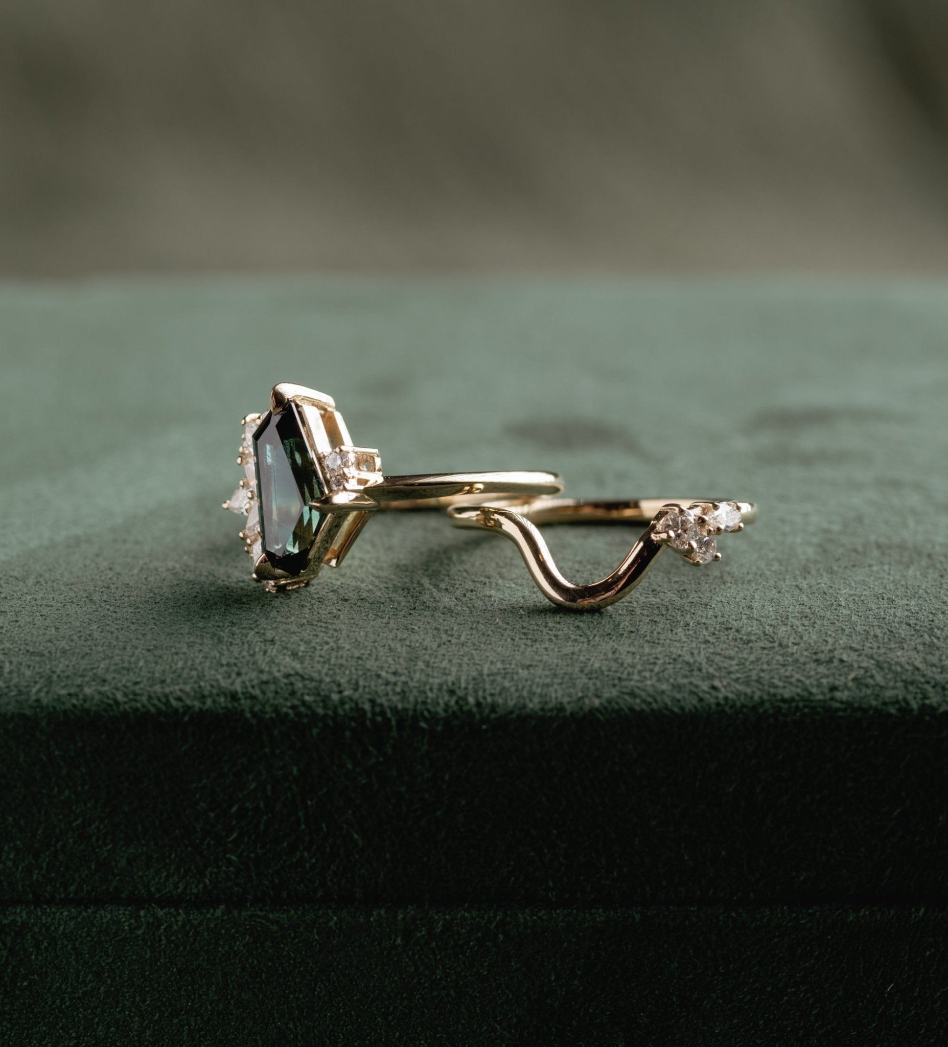 Irregular & Flush Wedding Band - Laher