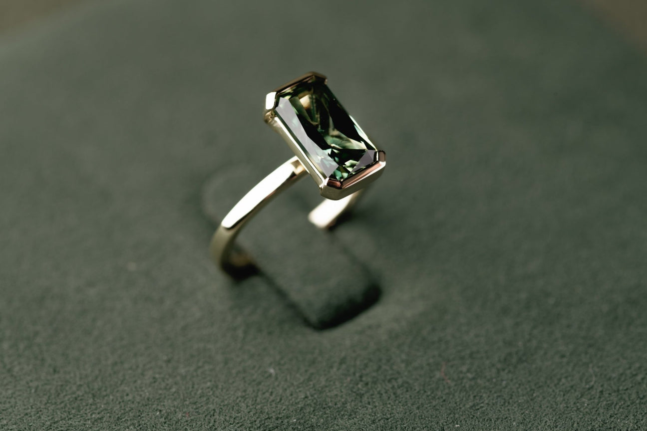 North South Half Bezel of Sapphire - Laher