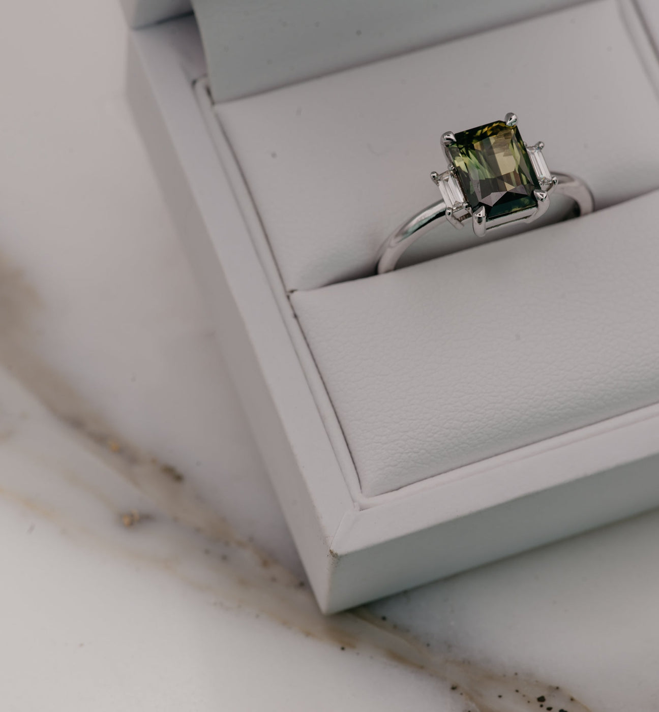 Three Stone Parti Sapphire in White - Laher