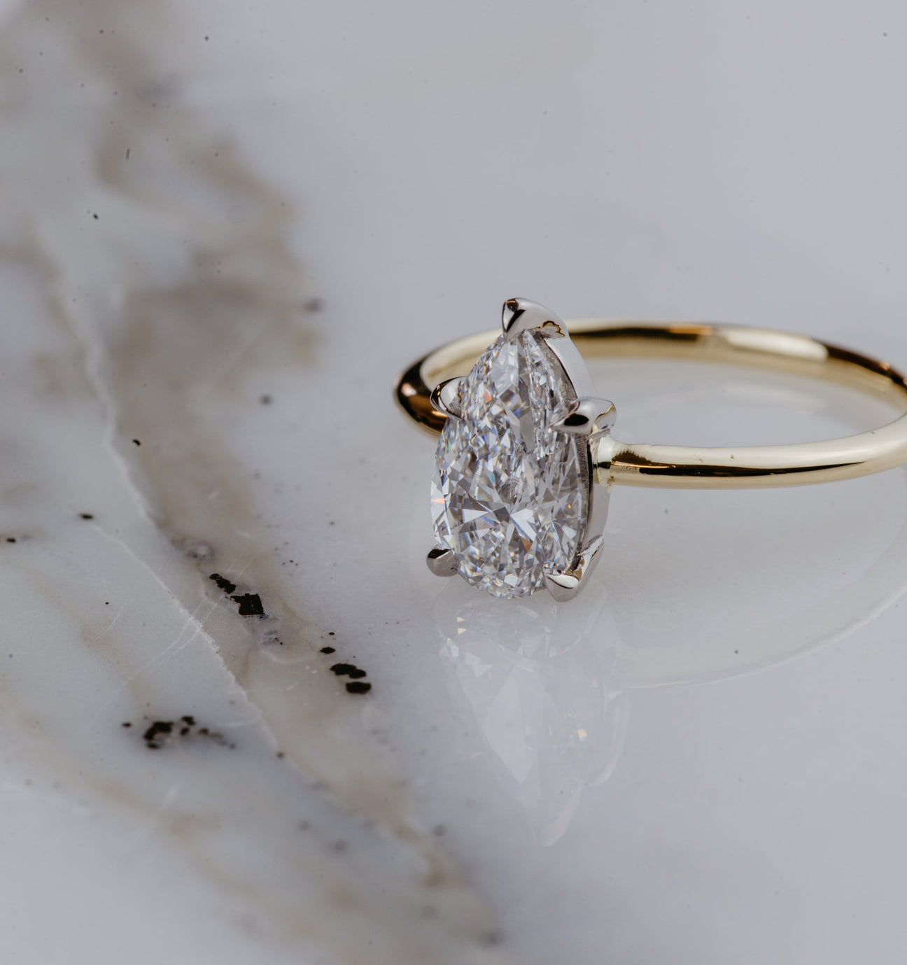 Two Tone Solitaire of Pear - Laher