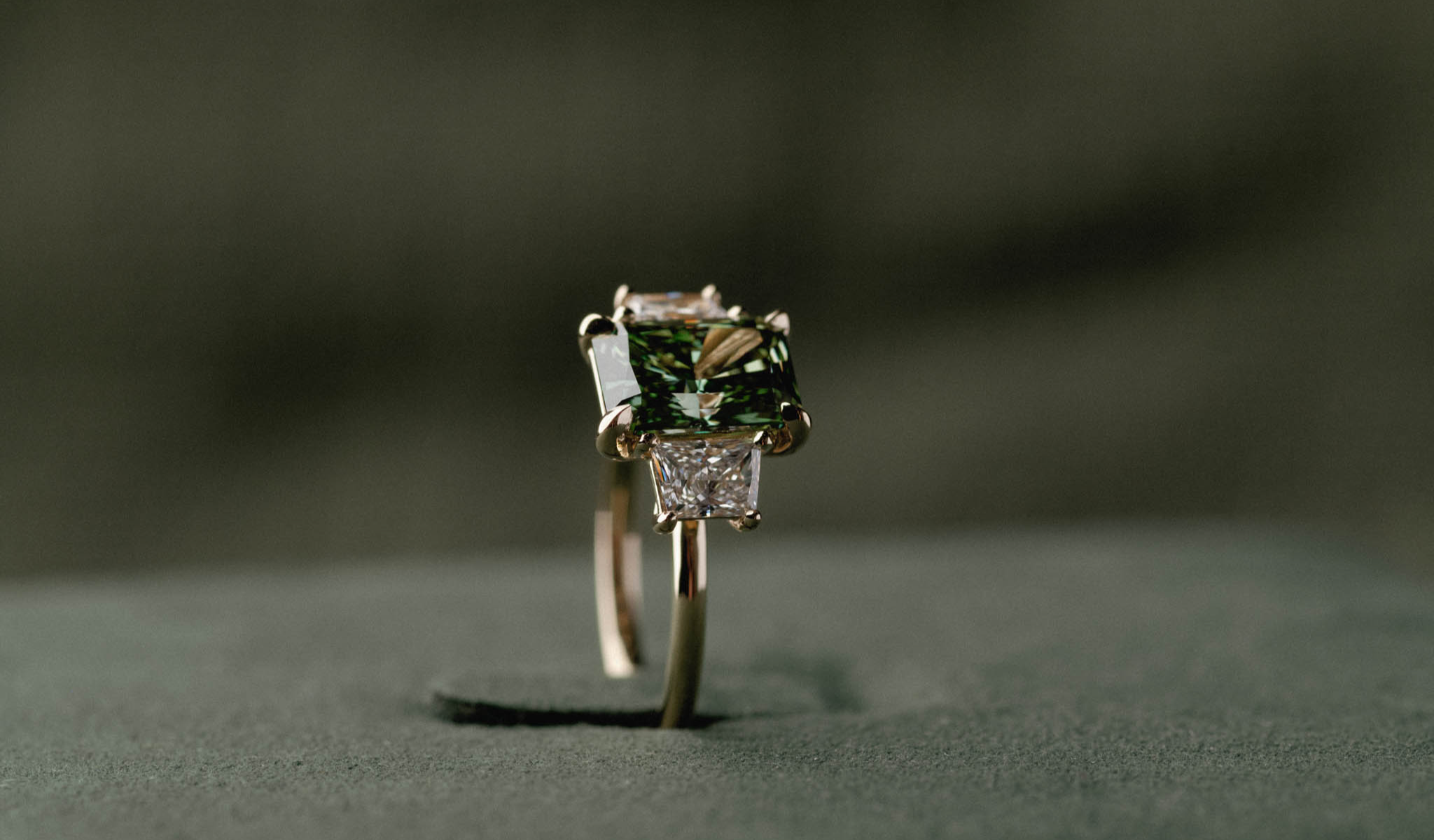 Lab Grown Engagement Ring Builder