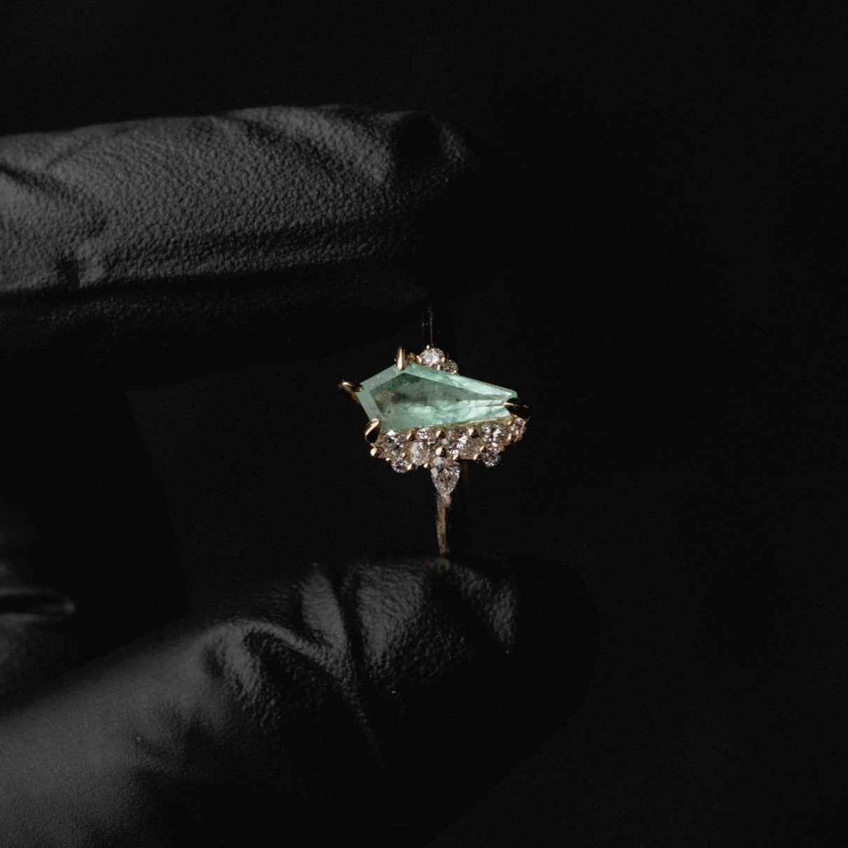 0.80ct Irregular Cluster of Menzies Emerald - Laher - 