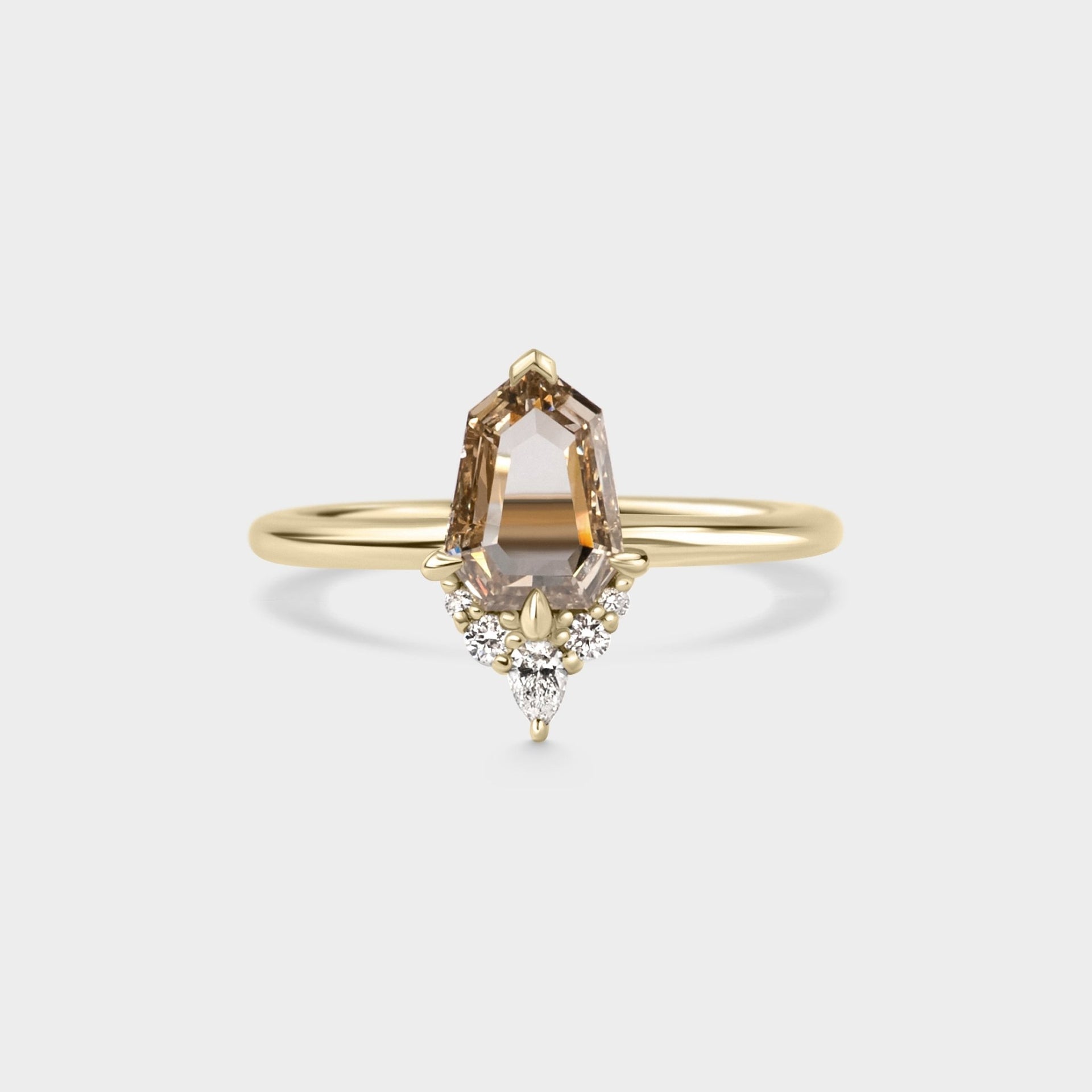1.03ct Symmetrical Cluster of Champagne Diamond - Laher - 