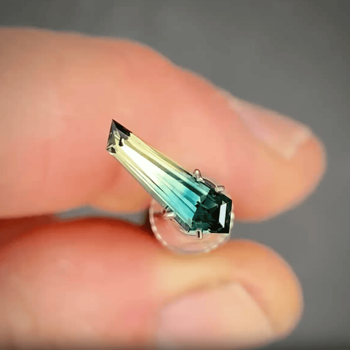 1.14ct Freeform Blue/Yellow Parti Sapphire - Laher - 
