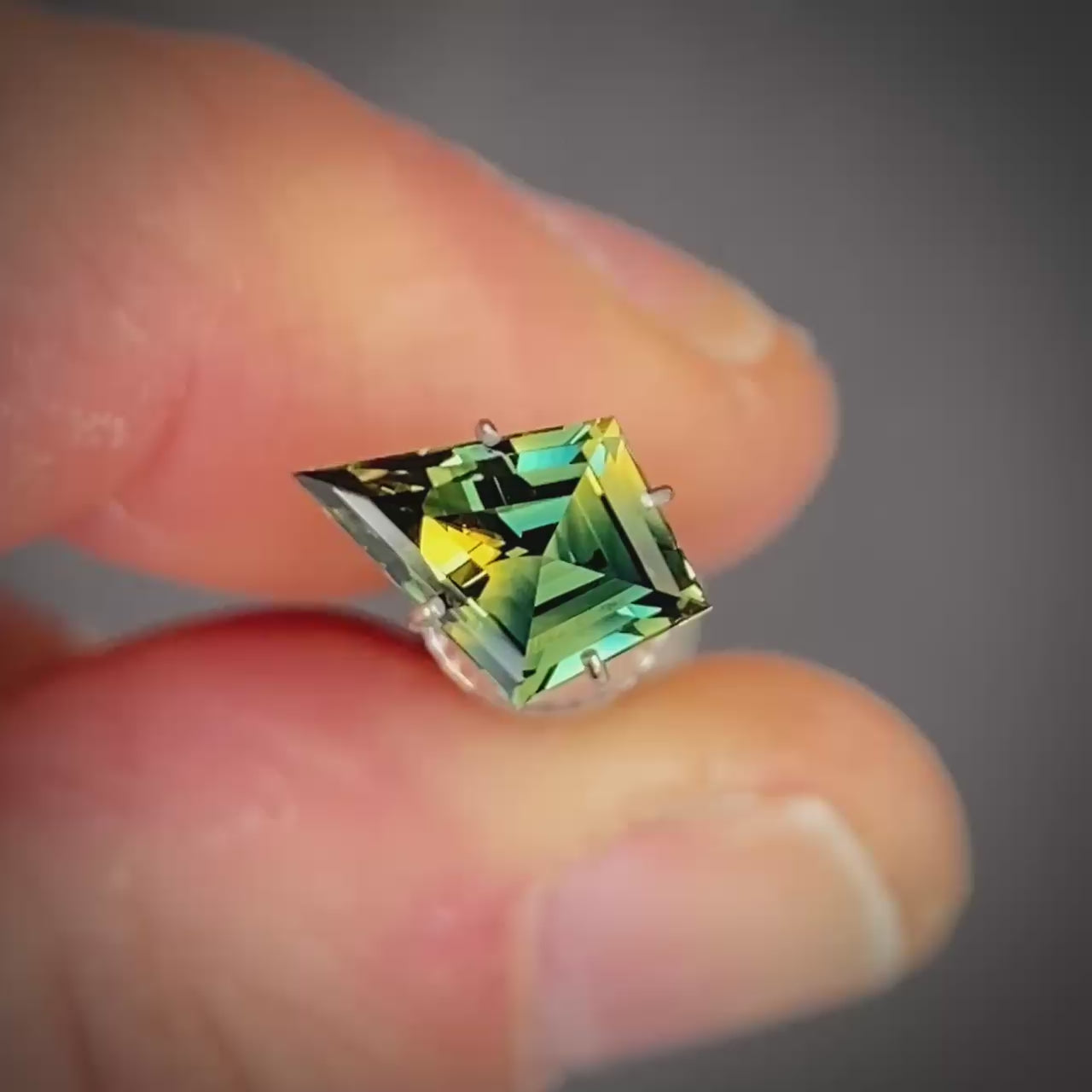 1.61ct Kite Cut Blue/Yellow Parti Sapphire