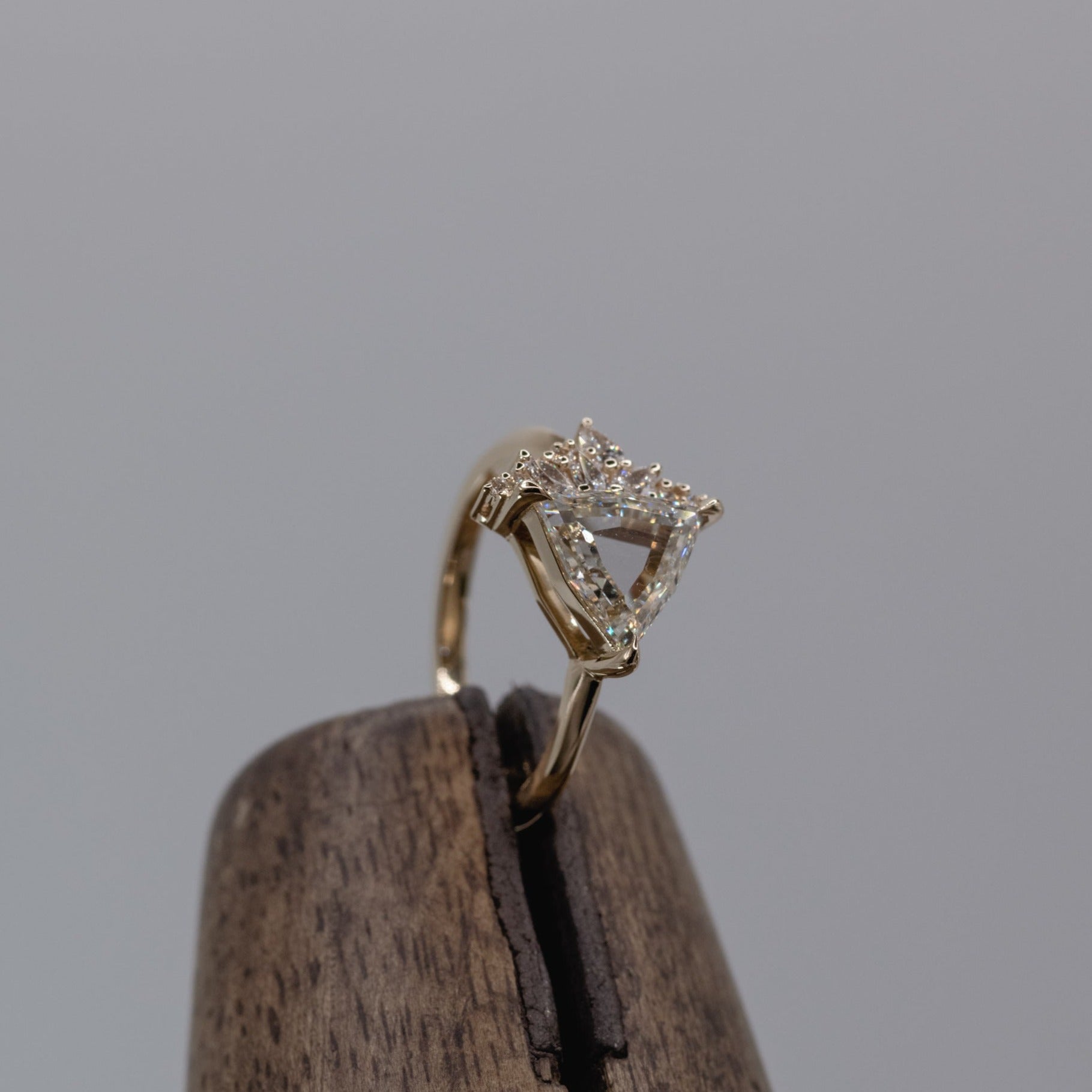 1.34ct Irregular Cluster of Warm White Diamond - Laher -