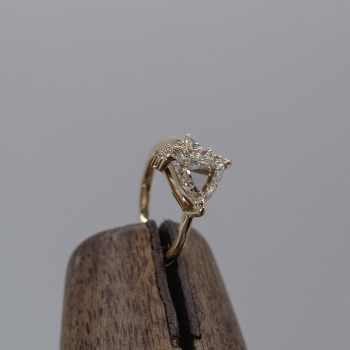 1.34ct Irregular Cluster of Warm White Diamond - Laher -