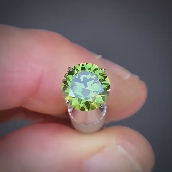 2.21ct Round Green Sapphire