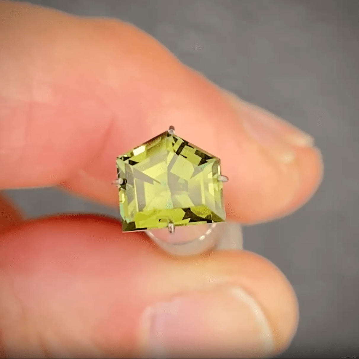 2.37ct Freeform Green Parti Sapphire - Laher - 