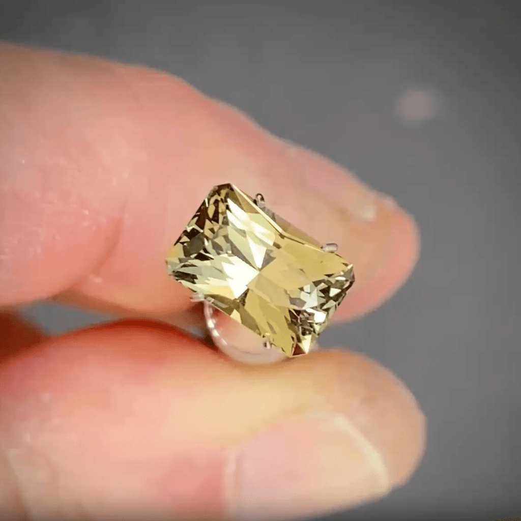 Radiant Green Sapphire – Laher