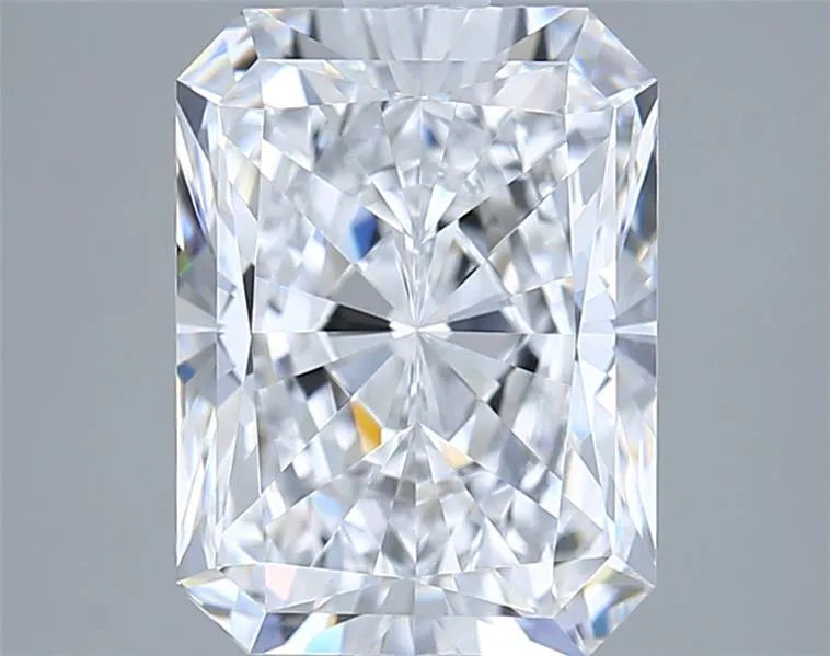 3.00ct Radiant Lab Grown Diamond (Colour E, Clarity VVS1, IGI Certified)