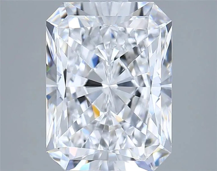 3.00ct Radiant Lab Grown Diamond (Colour E, Clarity VVS1, IGI Certified)