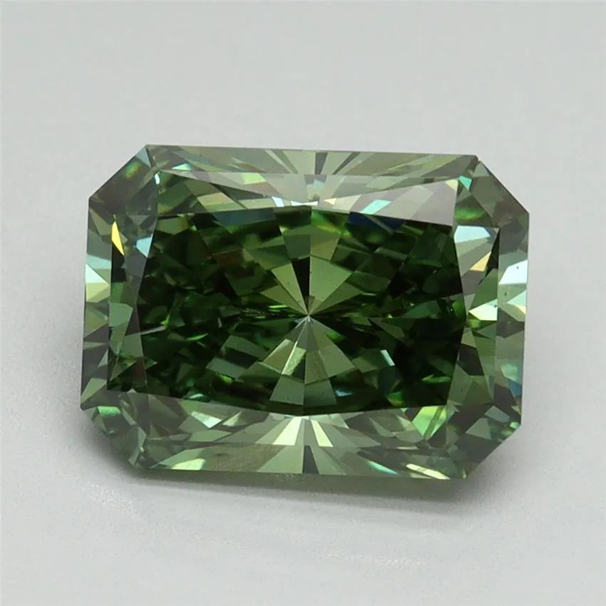 3.02ct Radiant Lab Grown Diamond (Colour Fancy Vivid Green, Clarity VS2, IGI Certified)