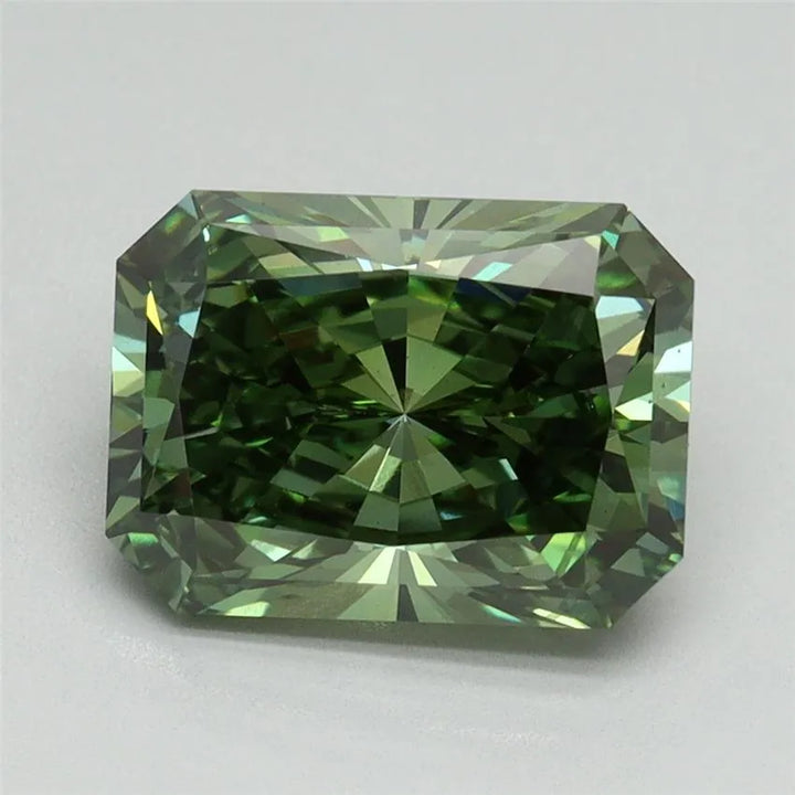 3.02ct Radiant Lab Grown Diamond (Colour Fancy Vivid Green, Clarity VS2, IGI Certified)