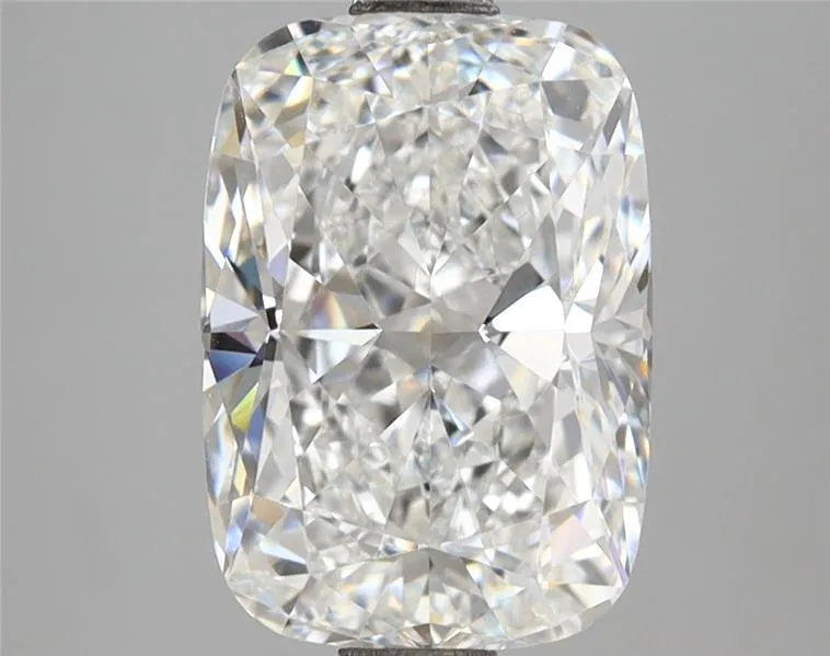 3.35ct Cushion modified Lab Grown Diamond (Colour E, Clarity VVS2, IGI Certified)