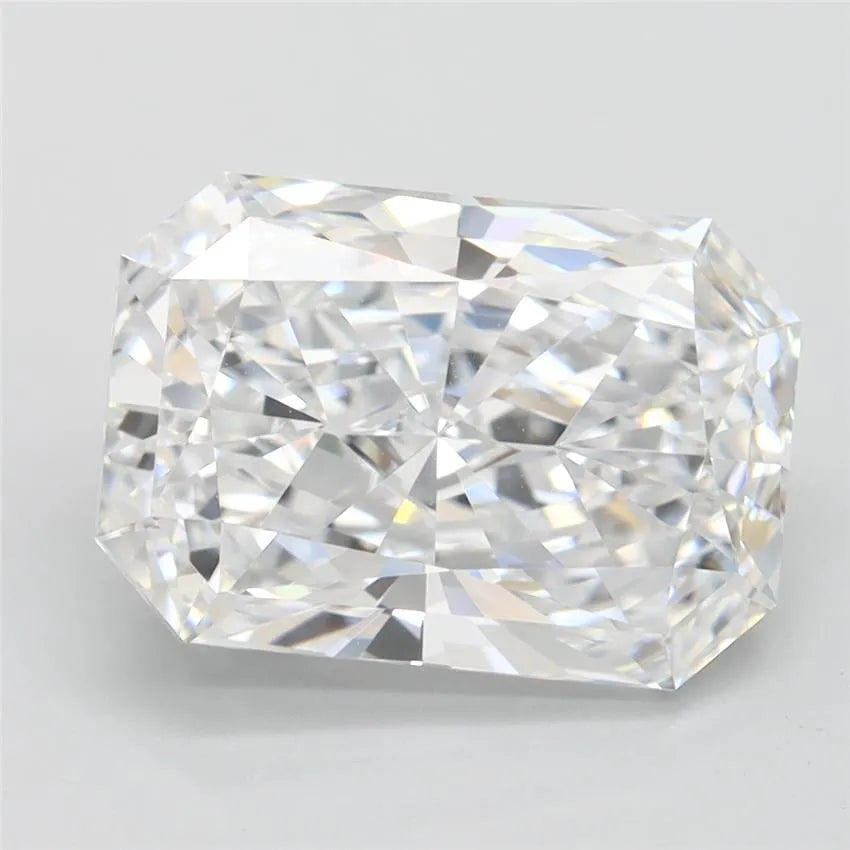 3.76ct Radiant Lab Grown Diamond (Colour D, Clarity IF, IGI Certified)