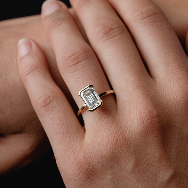3.02ct Half Bezel of Lab Grown White Diamond - Laher - 