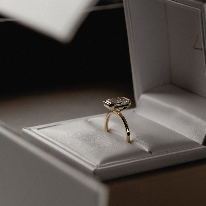 3.02ct Half Bezel of Lab Grown White Diamond - Laher - 
