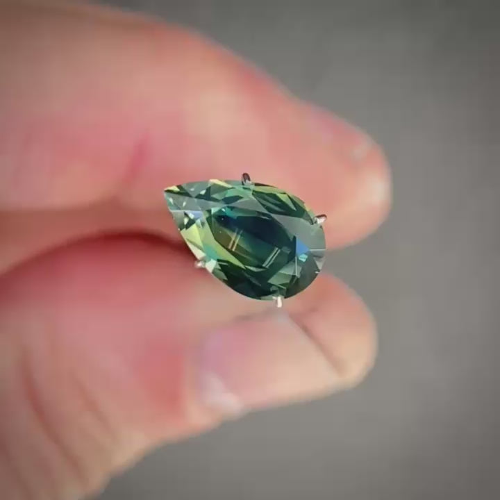 2.26ct Pear Blue/Yellow Parti Sapphire