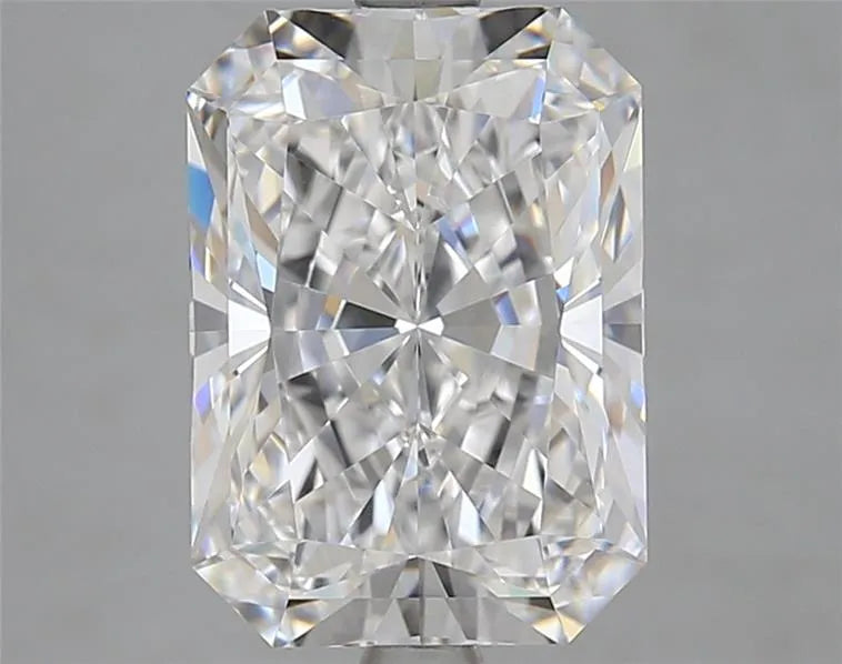 4.00ct Radiant Lab Grown Diamond (Colour D, Clarity FL, Cut EX, IGI Certified)