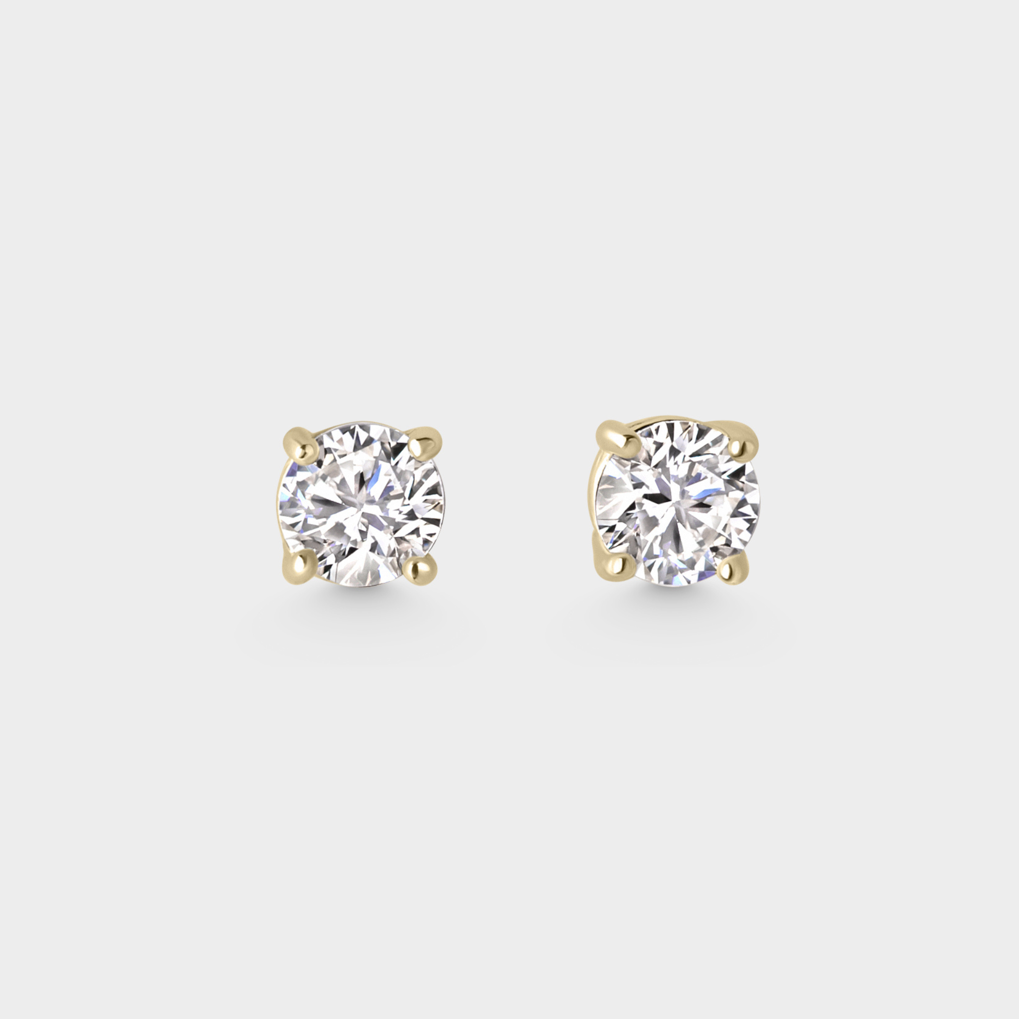 Round Brilliant Studs