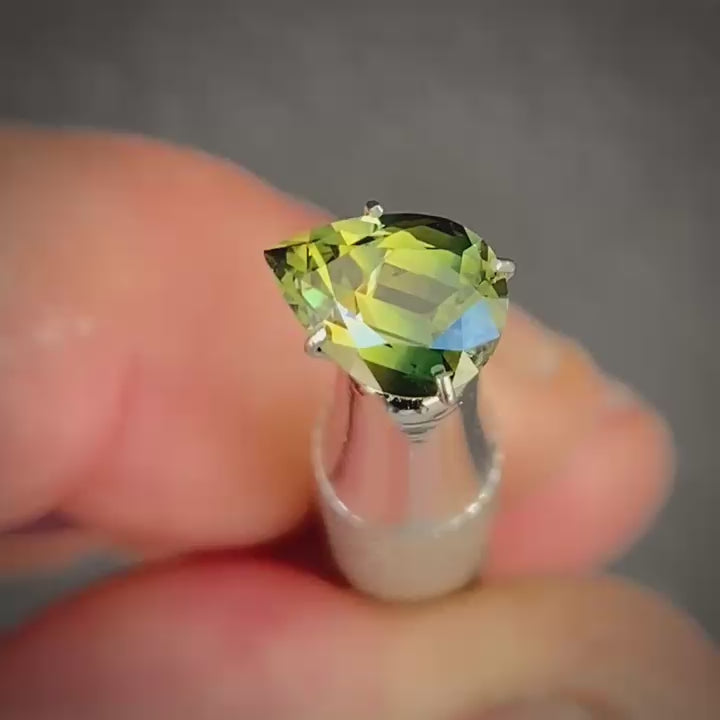 1.41ct Pear Green/Yellow Parti Sapphire