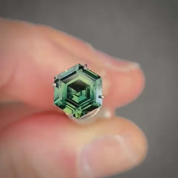 2.31ct Hex Cut Blue/Yellow Parti Sapphire