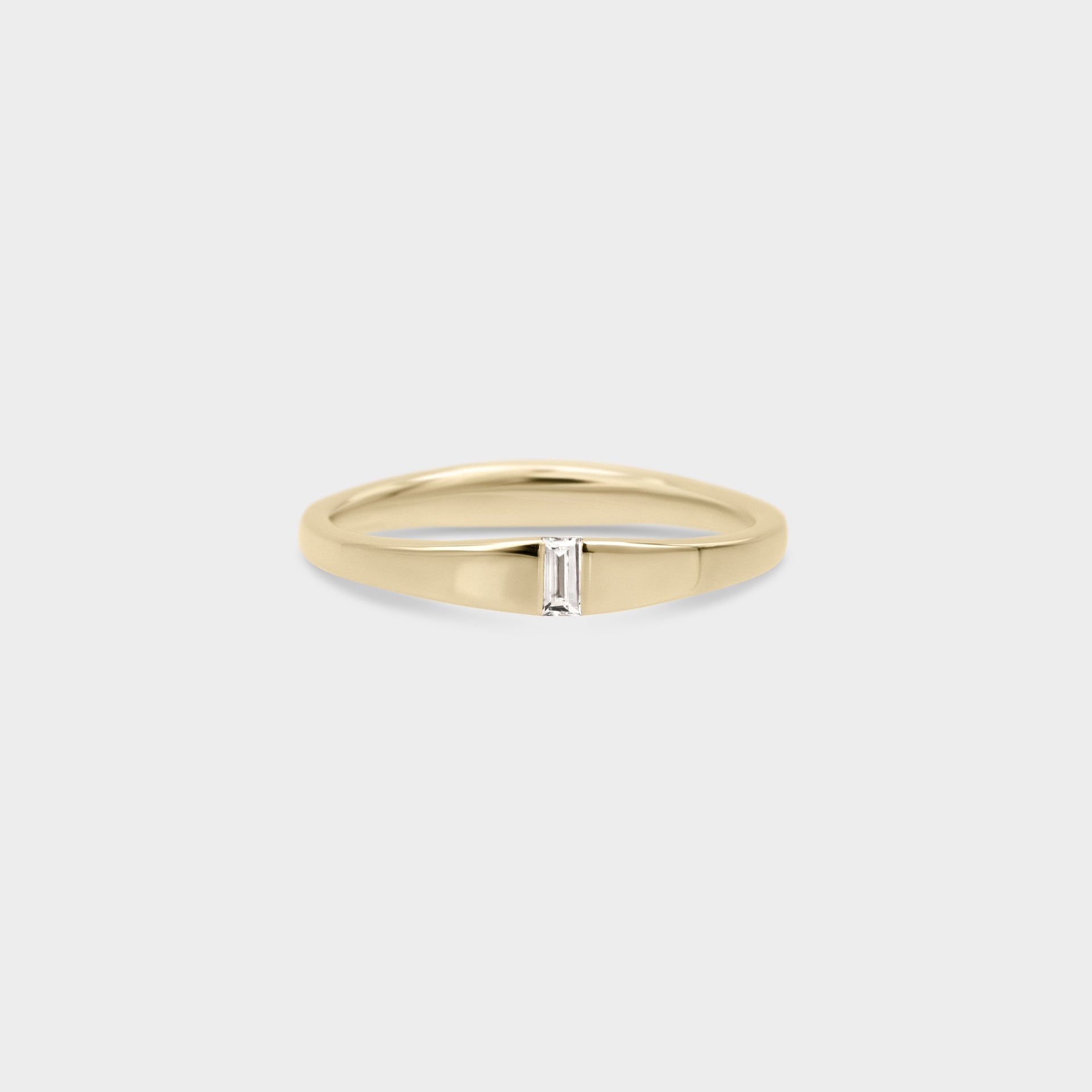 Baguette of White Diamond in Square Band