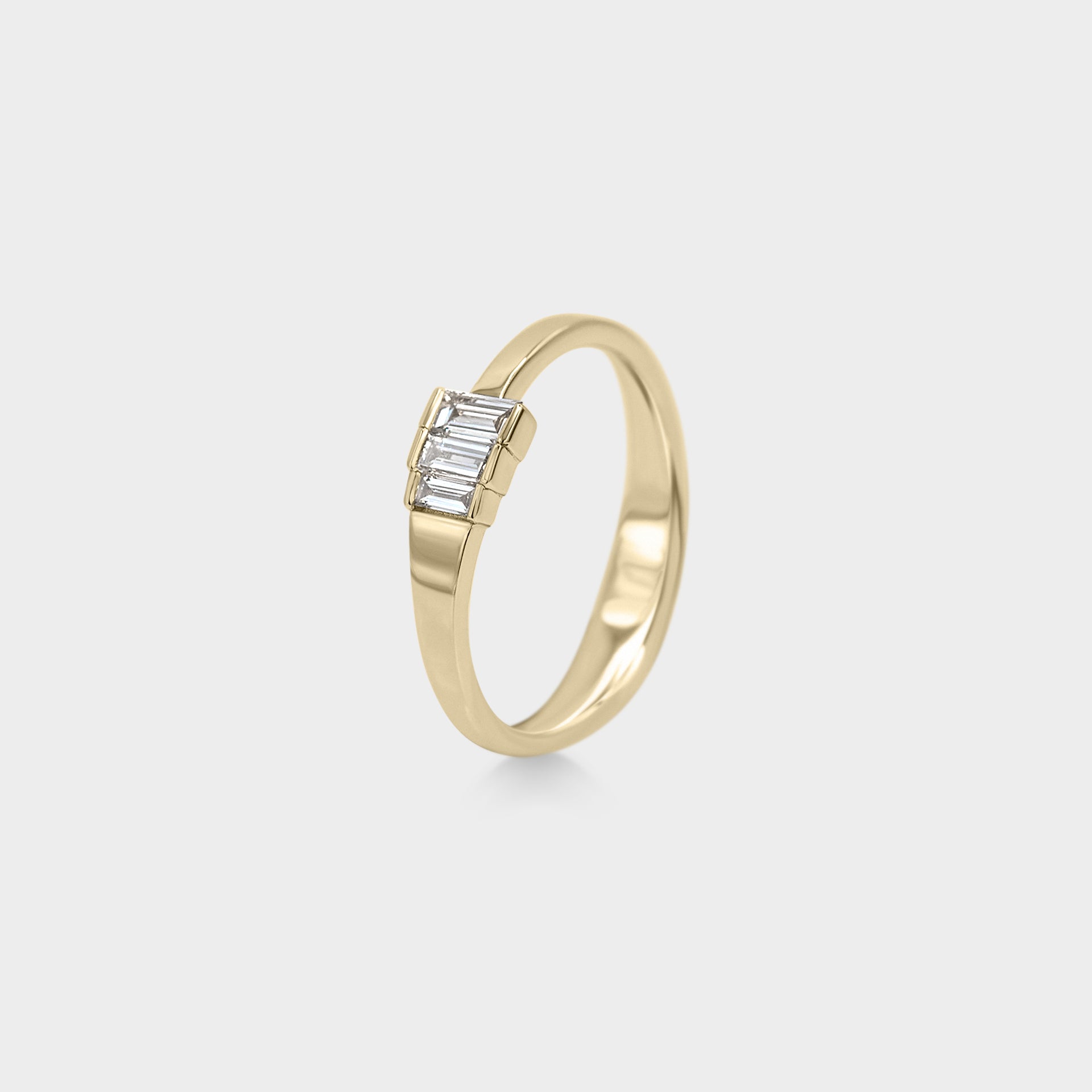 Baguette Tapered of White Diamond