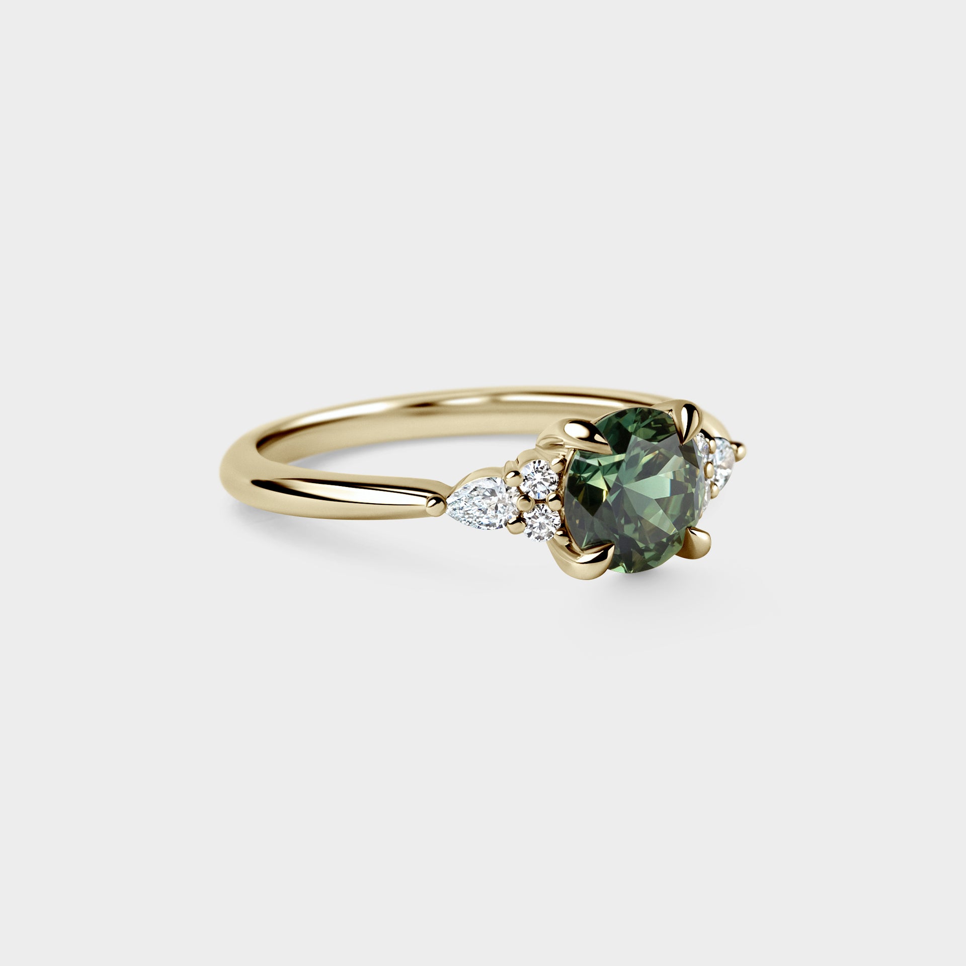 1.28ct Seven Stone of Green Round Sapphire & Diamond