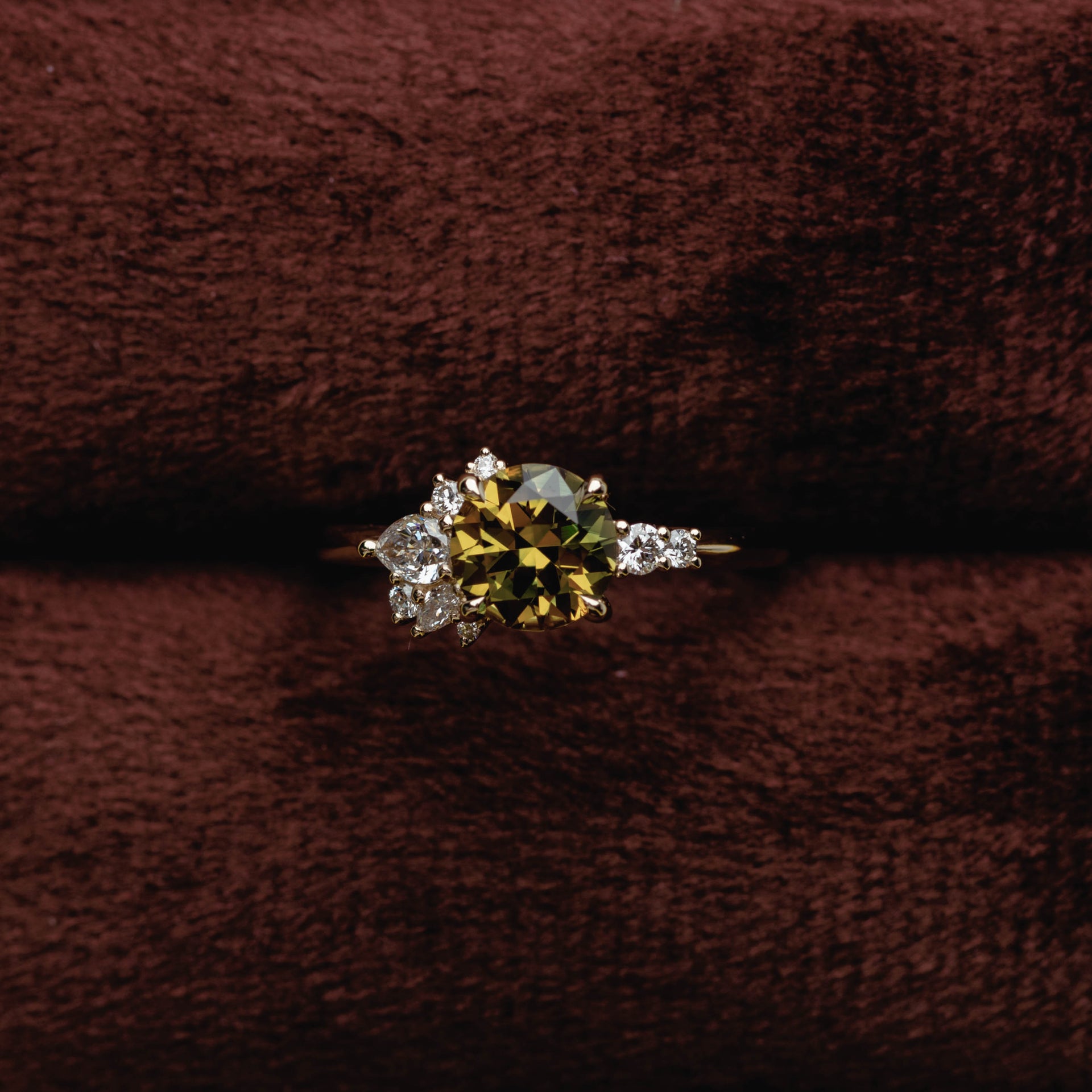 1.44ct Asymmetrical Cluster of Yellow/Green Parti Sapphire & Diamond