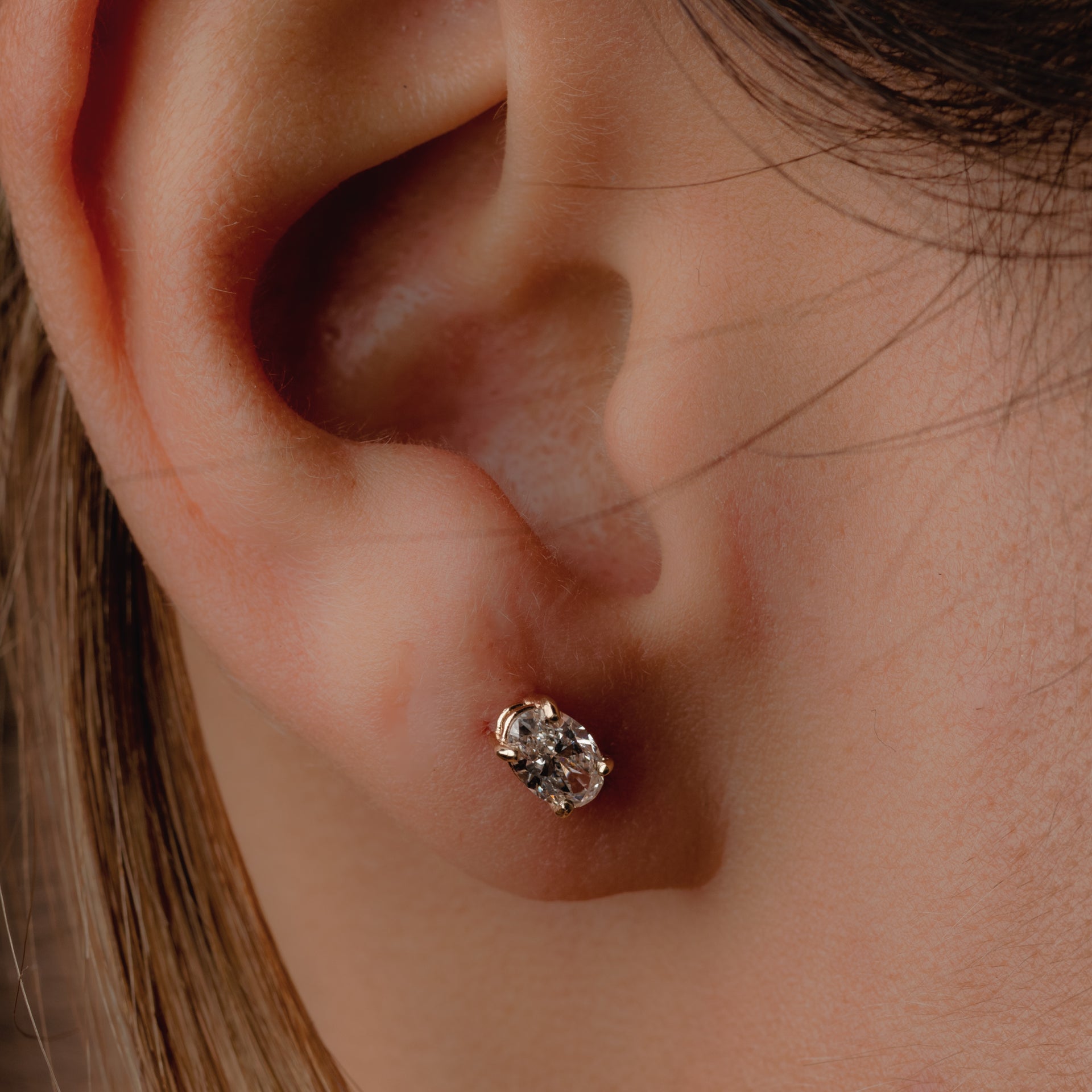 Oval Brilliant Studs