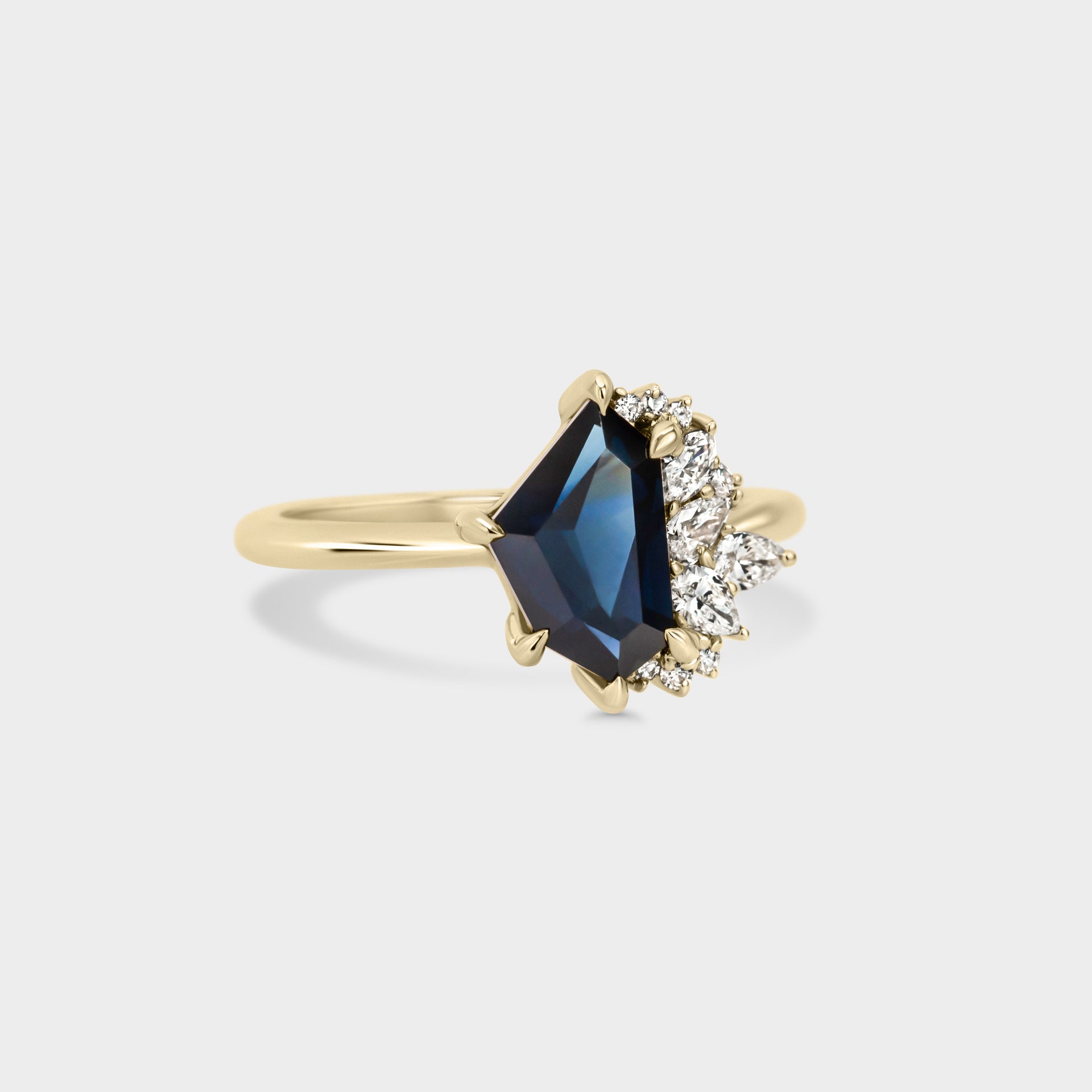 1.61ct Irregular Cluster of Sapphire