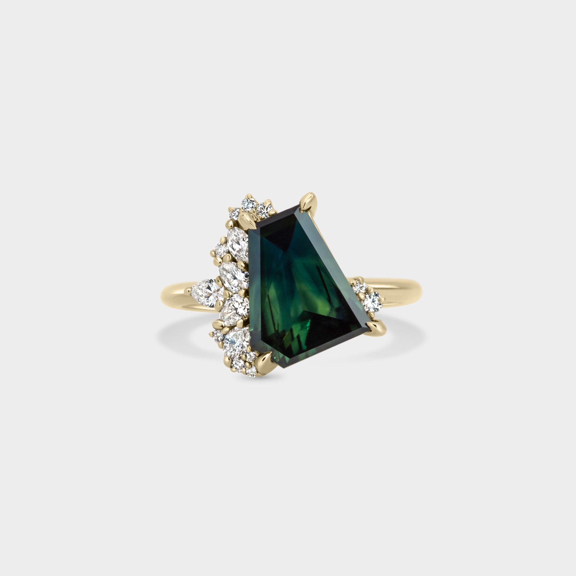2.98ct Irregular Cluster of Sapphire