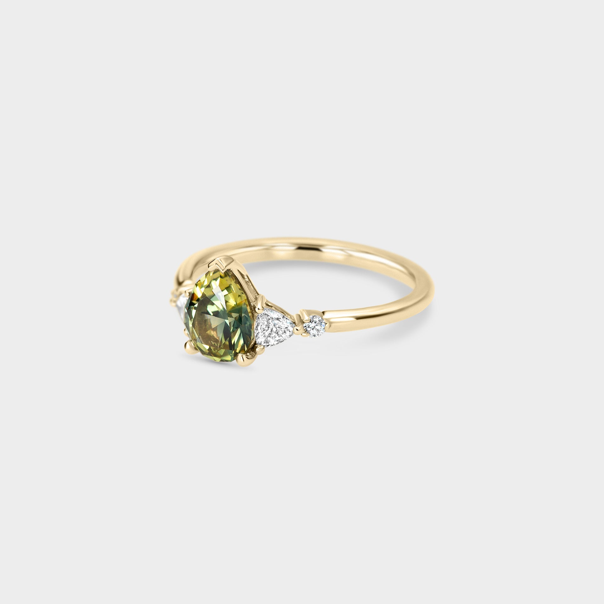 1.53ct Five Stone of Sapphire & Diamond