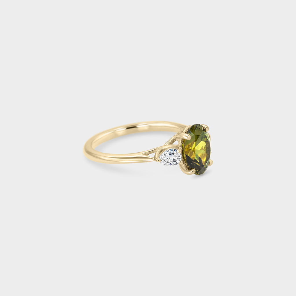 04⌇Trio of Green Sapphire & Pear Diamond