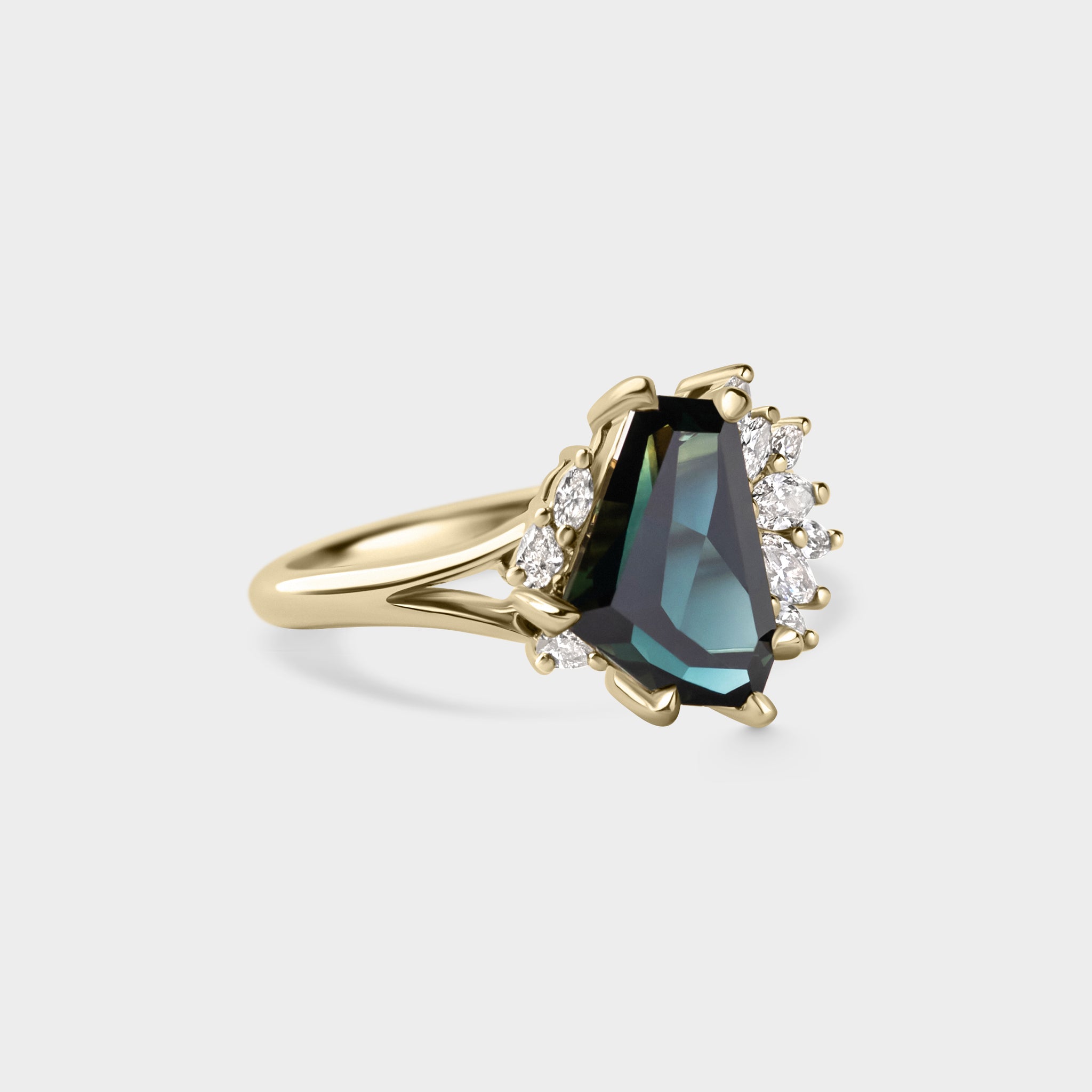 1.91ct Irregular Cluster of Blue Sapphire & Diamond