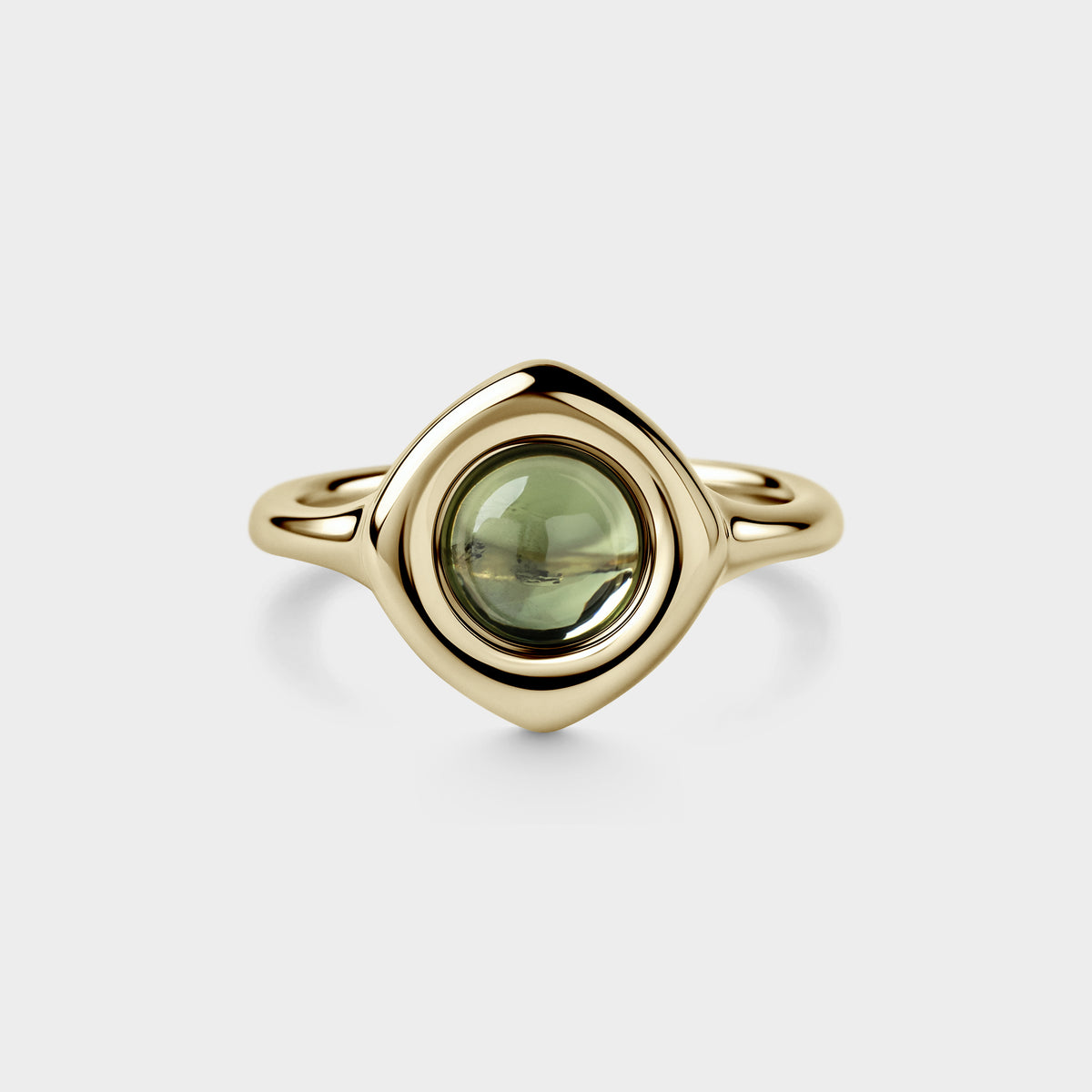 Signet of Green Round Cabochon
