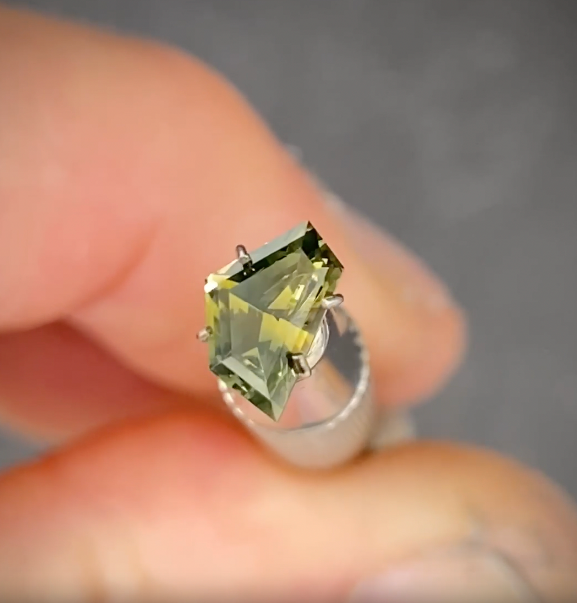 1.22ct Freeform Green/Yellow Parti Sapphire