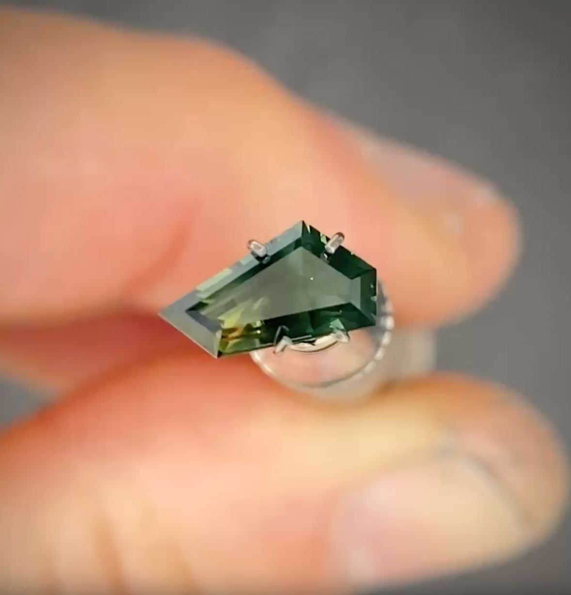 1.03ct Freeform Blue/Yellow Parti Sapphire