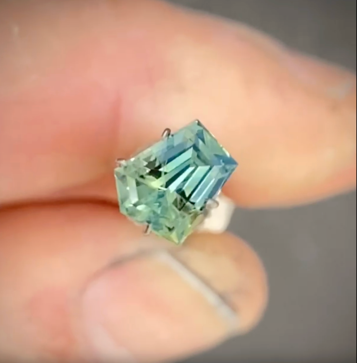 1.54ct Freeform Blue/Yellow Parti Sapphire
