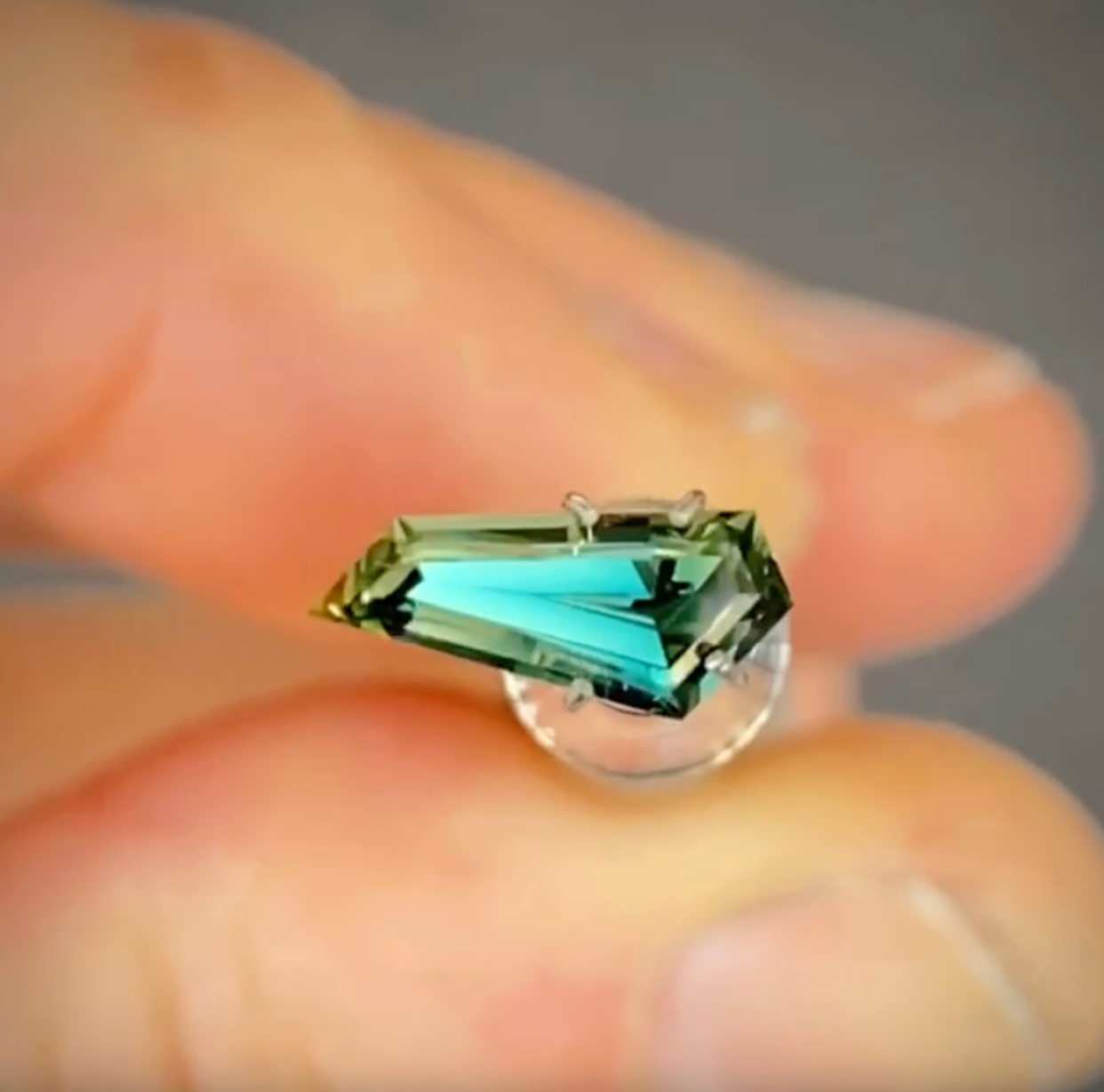 1.17ct Freeform Blue/Yellow Parti Sapphire