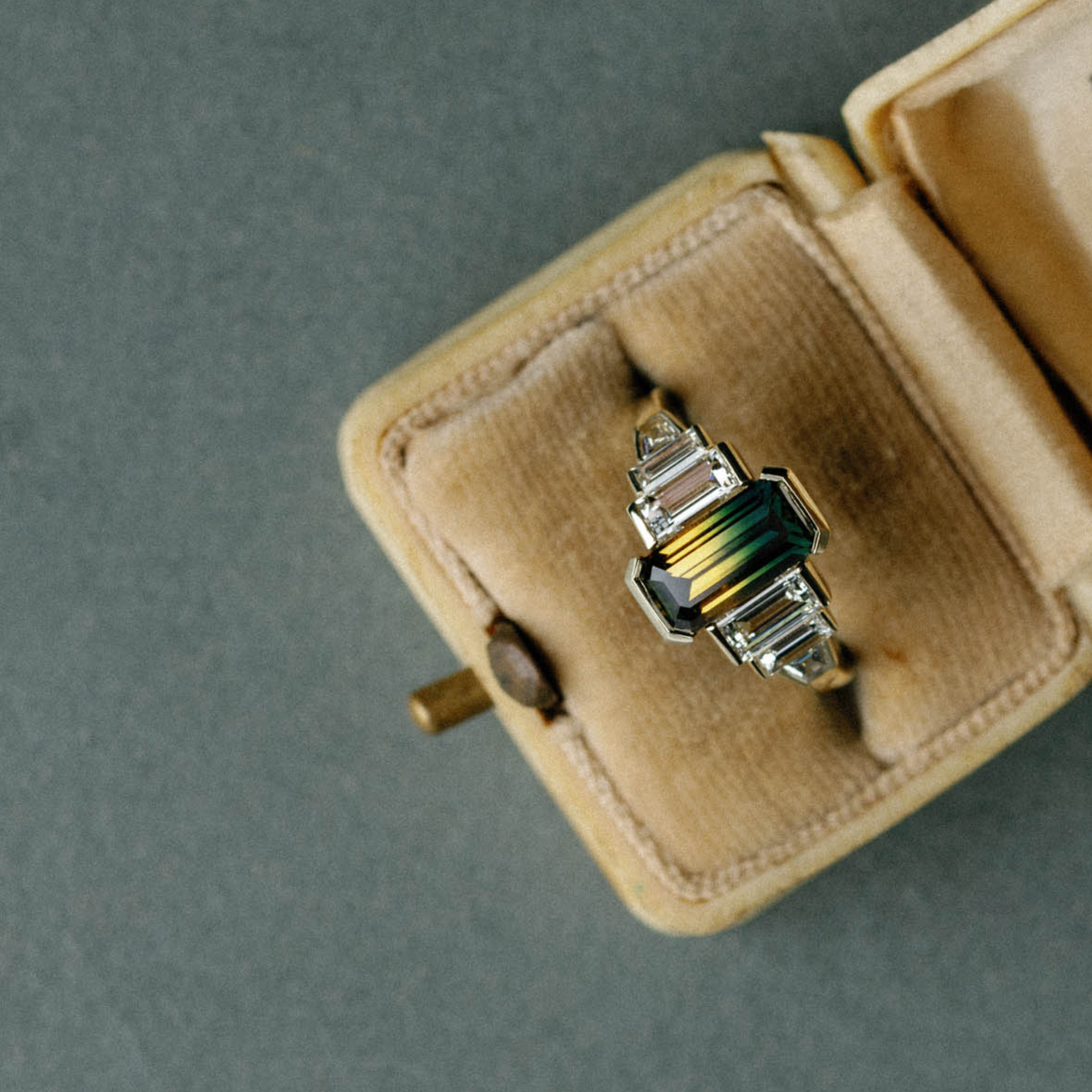 1.82ct Seven Stone of Parti Sapphire & Diamond